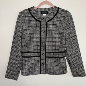 Women’s casual blazer size 88-92-160 (M) used